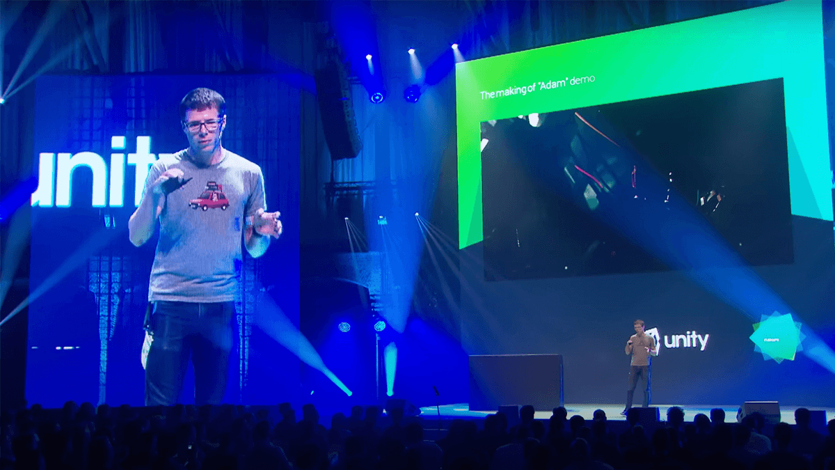 Apresentador falando ao vivo