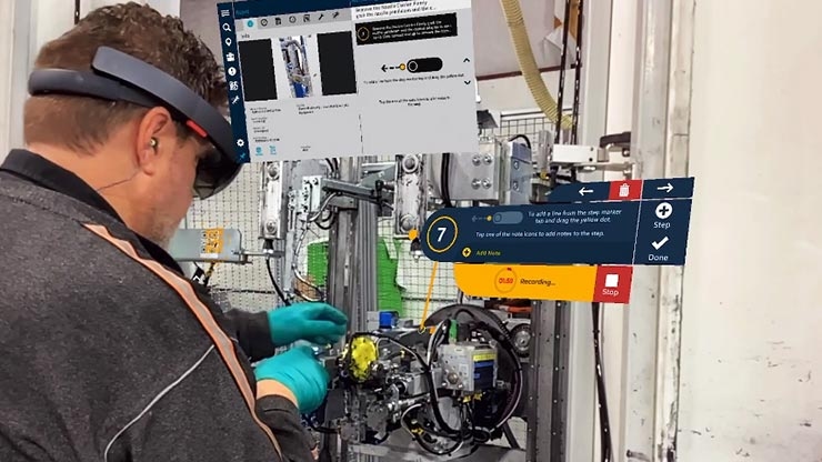 Error-free maintenance and on-the-job training with AR